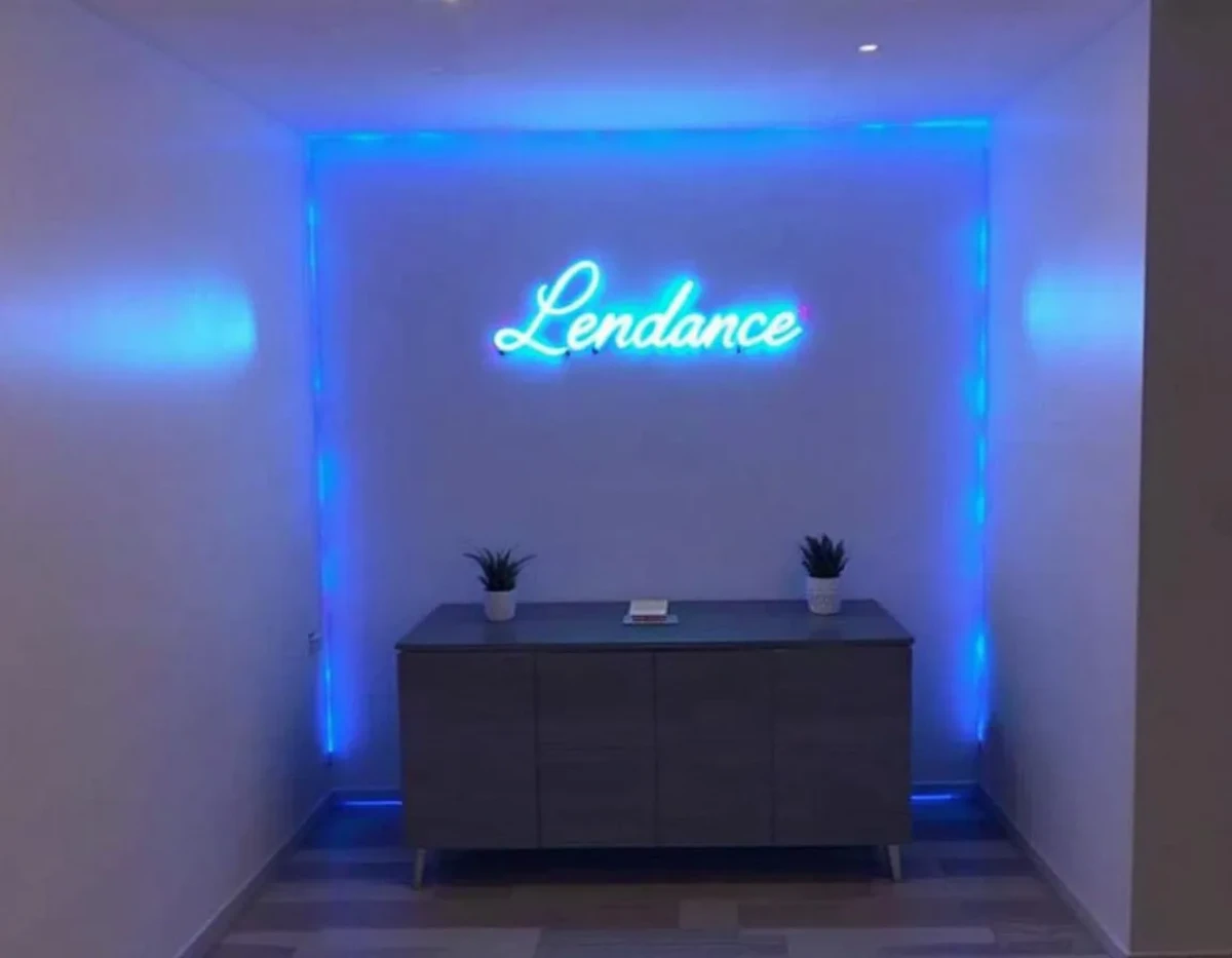 Idées Tendance en Neon LED Personnalisé pour Sublimer votre Intérieur